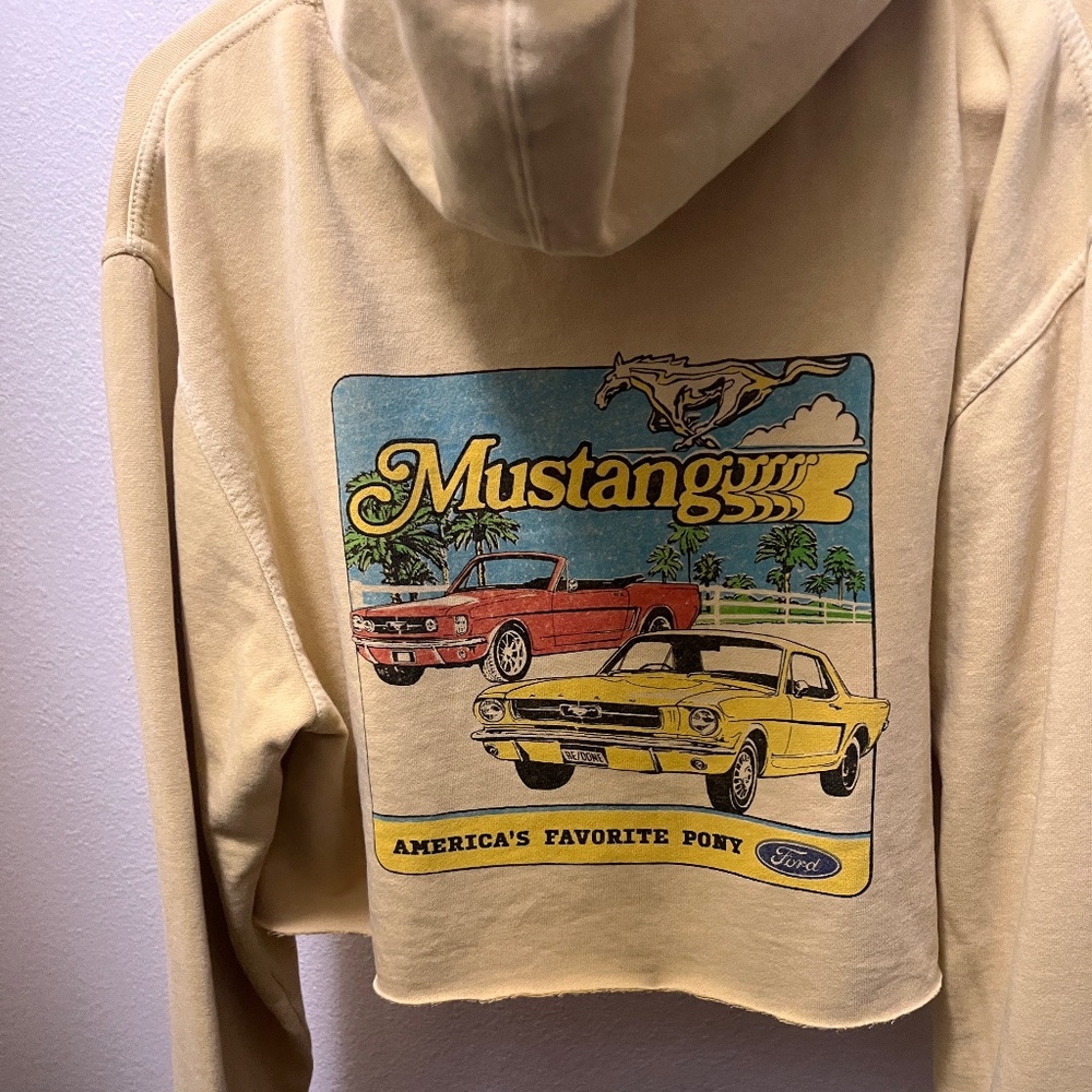 Ford Mustang Cropped Sweatshirt